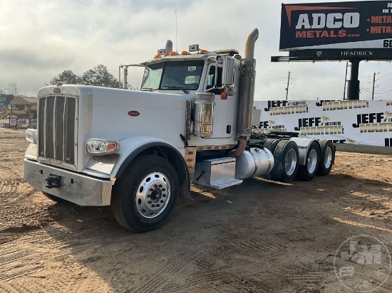 2010 PETERBILT 389 TRI AXLE DAY CAB TRUCK TRACTOR VIN: 1XPXP4EX6AD108221