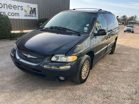 1998 CHRYSLER TOWN AND COUNTRY VIN: 1C4GP64L2WB661575 FWD