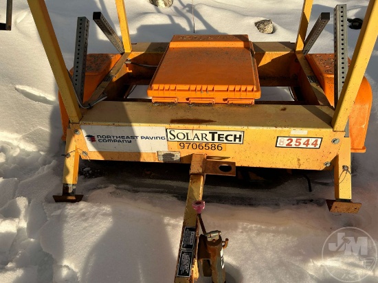 2012 SOLARTECH AB0515 SOLAR MESSAGE BOARD SN: 4GM1A0914C1525276