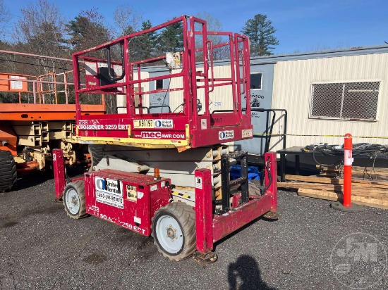 2015 MEC 3259ERT 32 SCISSOR LIFT SN: 1310032I