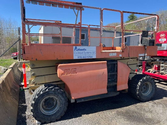 2004 JLG 3394RT 33 SCISSOR LIFT SN: 0200122686