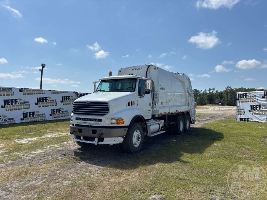 2009 STERLING TRUCK L9500 SERIES T/A REAR LOAD RESIDENTIAL COLLECTION TRUCK VIN: 2FZHAZDE29AAC5348