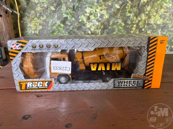 UNUSED 2025 SKLP MIXER TRUCK TOY, REMOTE CONTROL