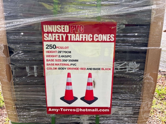 UNUSED 2025 SAFETY HIGHWAY CONES  SN: 24HBJEFF002A(25)