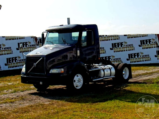 2007 VOLVO TRUCK VNM SINGLE AXLE DAY CAB TRUCK TRACTOR 4V4M19GF97N449241