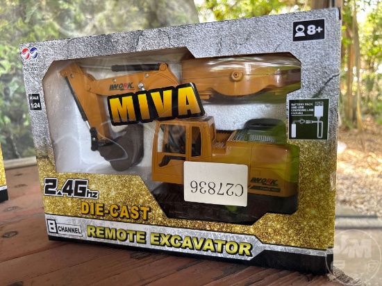 UNUSED 2025 SKLP EXCAVATOR TOY, REMOTE EXCAVATOR, DIE CAST