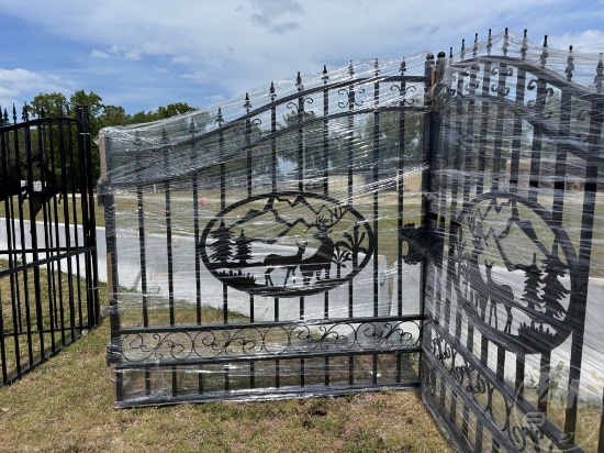 DECORATIVE GATE WITH DEER