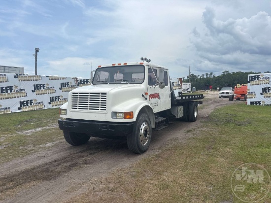 2001 INTERNACTIONAL 4700 SINGLE AXLE ROLLBACK TRUCK VIN: 1HTSCAAN0IH398087