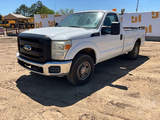 2011 FORD F-350 SD XL REGULAR CAB 4X2 PICKUP VIN: 1FTBF3A66BEC53647