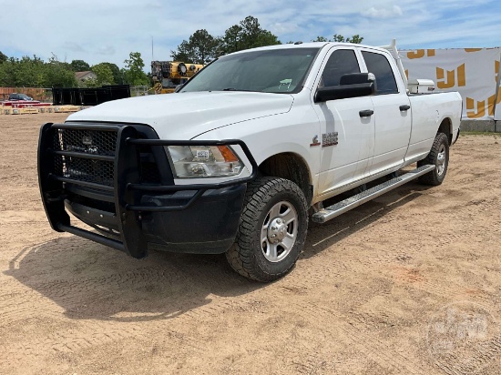 2017 RAM 3500 CREW CAB 4X4 PICKUP VIN: 3C63R3GL1HG623453