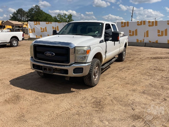 2016 FORD F-350 XL CREW CAB 4X4 PICKUP VIN: 1FT8W3BT2GEB21944