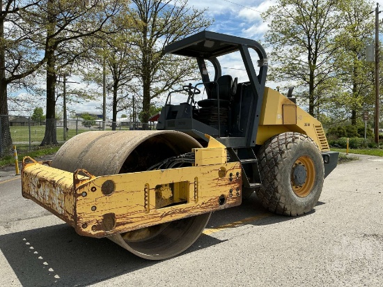 2001 BOMAG BW213DH3 SINGLE DRUM VIBRATORY ROLLER SN: 101580271060