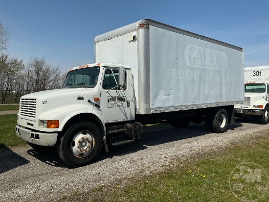 2002 INTERNATIONAL 4700 SINGLE AXLE VAN TRUCK VIN: 1HTSCAAM62H409277