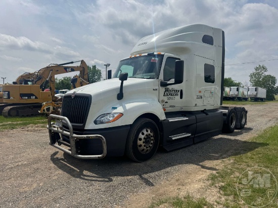 2022 INTERNATIONAL LT625 TANDEM AXLE TRUCK TRACTOR VIN: 3HSDZAPR5NN589294