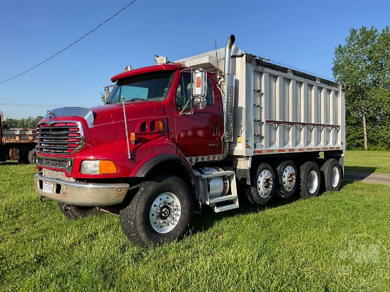 2005 STERLING TRUCK L9500 SERIES QUAD AXLE DUMP TRUCK VIN: 2FZHAZDE85AN70305