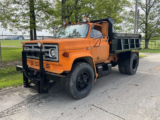 1980 GMC 7000 SINGLE AXLE DUMP TRUCK VIN: T17DBAV615364