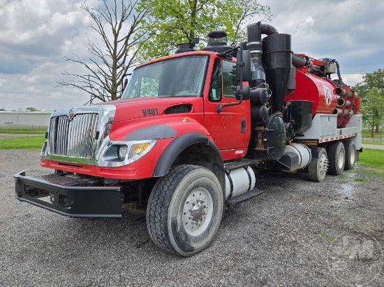 2007 INTERNATIONAL 7600 HYDRO EXCAVATION TRUCK 1HTWYSBT87J396627