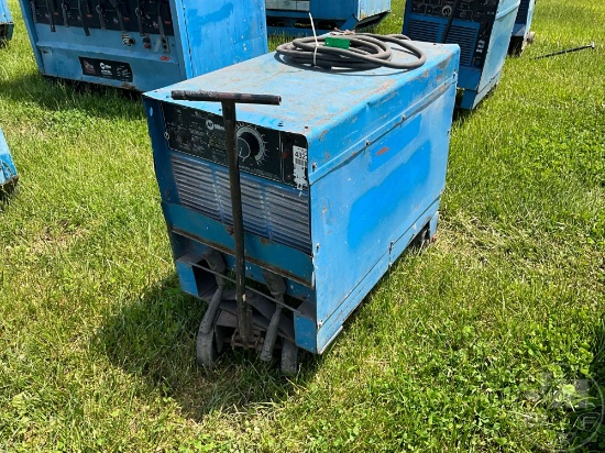 MILLER GOLDSTAR600SS 600 AMP PORTABLE WELDER SN: K0203233