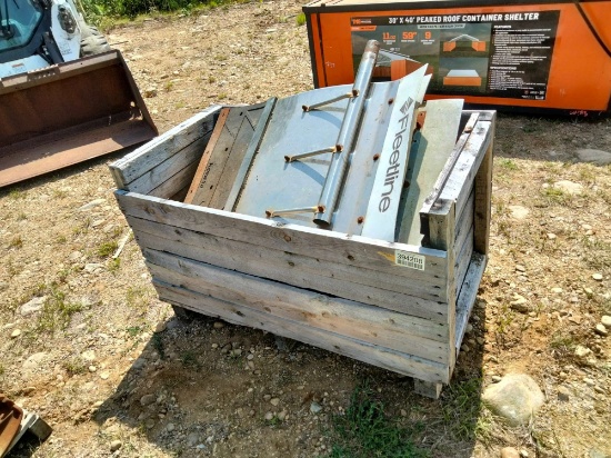 PALLET OF MISCELLANEOUS SEMI TRUCK MUD GUARDS