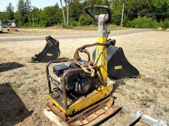 BOMAG VIBRATORY PLATE COMPACTOR