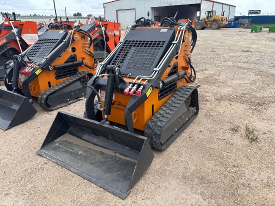 UNUSED LANDHERO LDH-H380 STAND ON MULTI TERRAIN LOADER