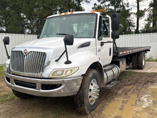 2006 INTERNATIONAL 4300  ROLLBACK TRUCK VIN: 1HTMMAR57H484884