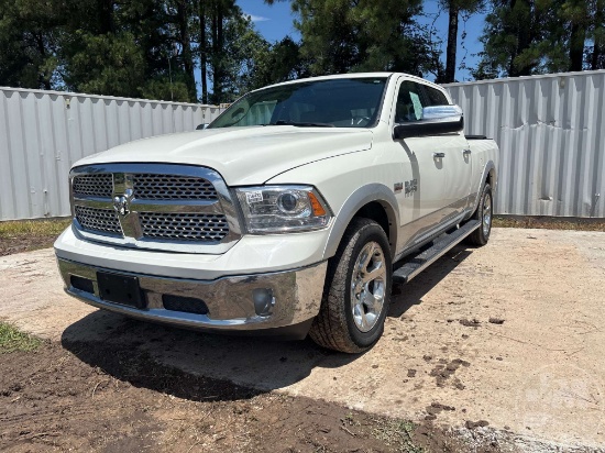 2017 RAM 1500 LARAMIE CREW CAB 4X4 PICKUP VIN: 1C6RR7VT2HS772306