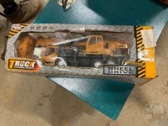 UNUSED 8-CHANNEL REMOTE CONTROL CRANE