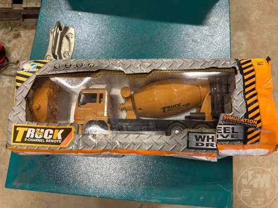 UNUSED 8-CHANNEL REMOTE CONTROL CEMENT TRUCK