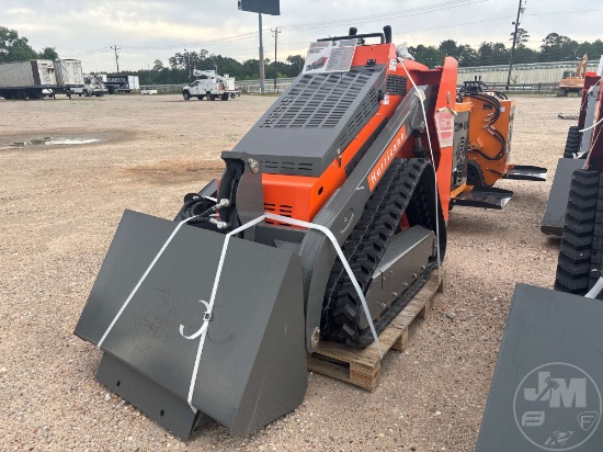 UNUSED 2024 HURRICANE HRC 700 STAND ON MULTI TERRAIN LOADER SN: ZJ2024070077