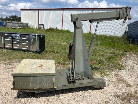 HYDRAULIC HOIST