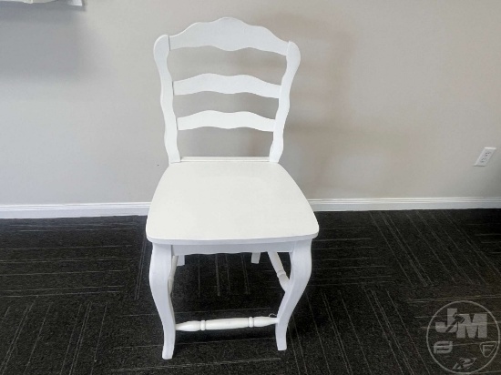 QTY OF 6 UNUSED VERSAILLES LADDERBACK 24 IN. CHAIRS