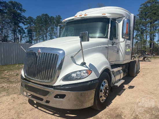 2012 INTERNATIONAL LF687 TANDEM AXLE TRUCK TRACTOR VIN: 3HSDJSJR5CN547033