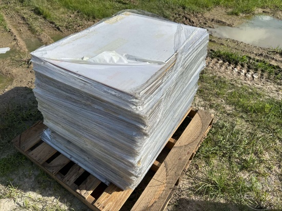 2 PALLETS OF PLEXIGLASS
