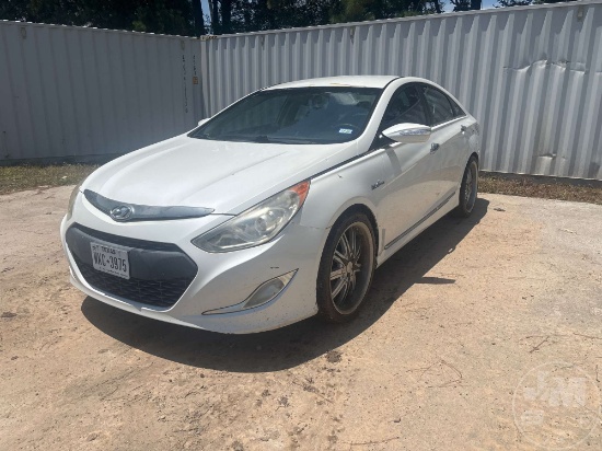 2012 HYUNDAI SONATA HYBRID AUTOMOBILE VIN: KMHEC4A49CA038245