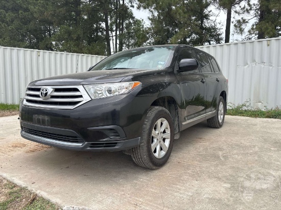 2011 TOYOTA HIGHLANDER AWD SUV VIN: 5TDBK3EHXBS074139