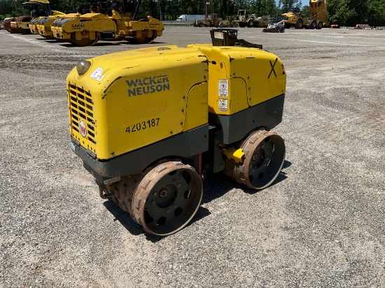2017 WACKER NEUSON RTKX-SC3 PADFOOT WALK BEHIND COMPACTOR SN: 24374602