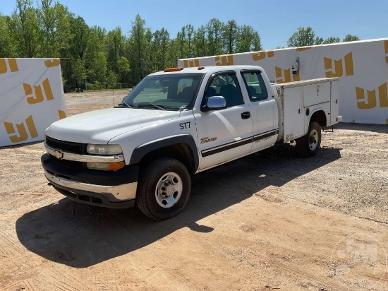 2001 CHEVROLET SILVERADO 2500HD S/A UTILITY TRUCK VIN: 1GCHC29161E331686
