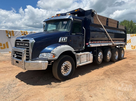 2011 MACK GU (GRANITE) QUAD AXLE DUMP TRUCK VIN: 1M2AX16C6BM014113