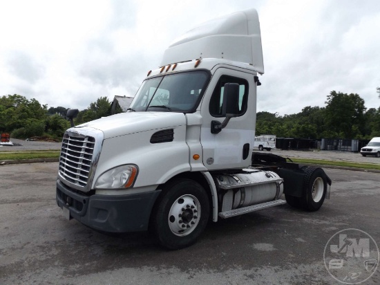 2013 FREIGHTLINER CASCADIA SINGLE AXLE DAY CAB TRUCK TRACTOR 3AKBGADV8DSBN2693