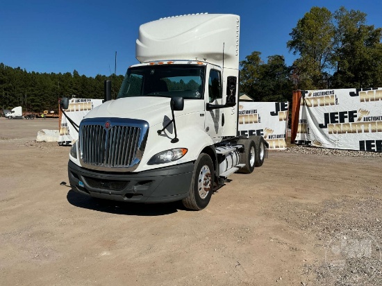 2018 INTERNATIONAL RH613 TANDEM AXLE DAY CAB TRUCK TRACTOR VIN: 3HSDWTZR2JN794048