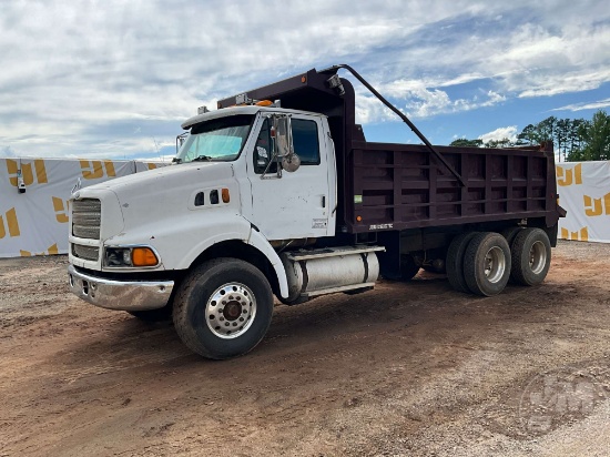 1998 FORD LT9513 TRI-AXLE DUMP TRUCK VIN: 1FDYS96T2WVA37285