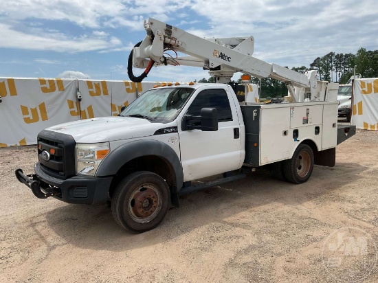 2011 FORD F-550 BUCKET TRUCK ALTEC AT37-G VIN: 1FDUF5HTXBEC69541