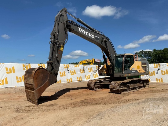 2016 VOLVO EC350EL HYDRAULIC EXCAVATOR SN: VCEC350EL00310266