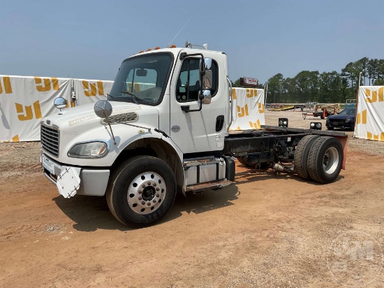 2014 FREIGHTLINER M2 SINGLE AXLE CAB & CHASSIS VIN: 1FVACXDT1EHFT2107