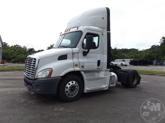 2014 FREIGHTLINER CASCADIA SINGLE AXLE DAY CAB TRUCK TRACTOR 3AKBGADV1ESFP0921
