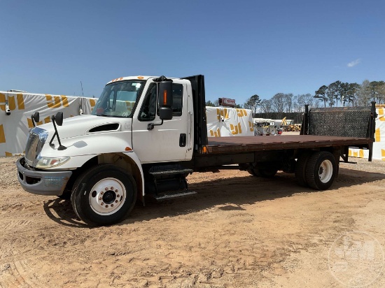 2009 INTERNATIONAL MA025 SINGLE AXLE REGULAR CAB FLATBED TRUCK VIN: 1HTMMAANX9H059595