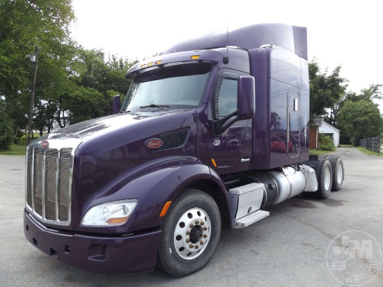2015 PETERBILT 579 TANDEM AXLE TRUCK TRACTOR VIN: 1XPBDP9X9FD238161
