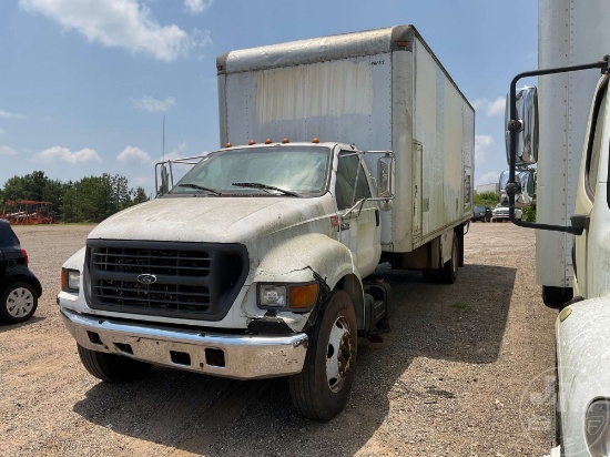 2000 FORD F-650 S/A VAN/REEFER TRUCK VIN: 3FDNF65A5YMA01965