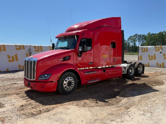2015 PETERBILT 579 TANDEM AXLE TRUCK TRACTOR VIN: 1XPBD49X8FD262398